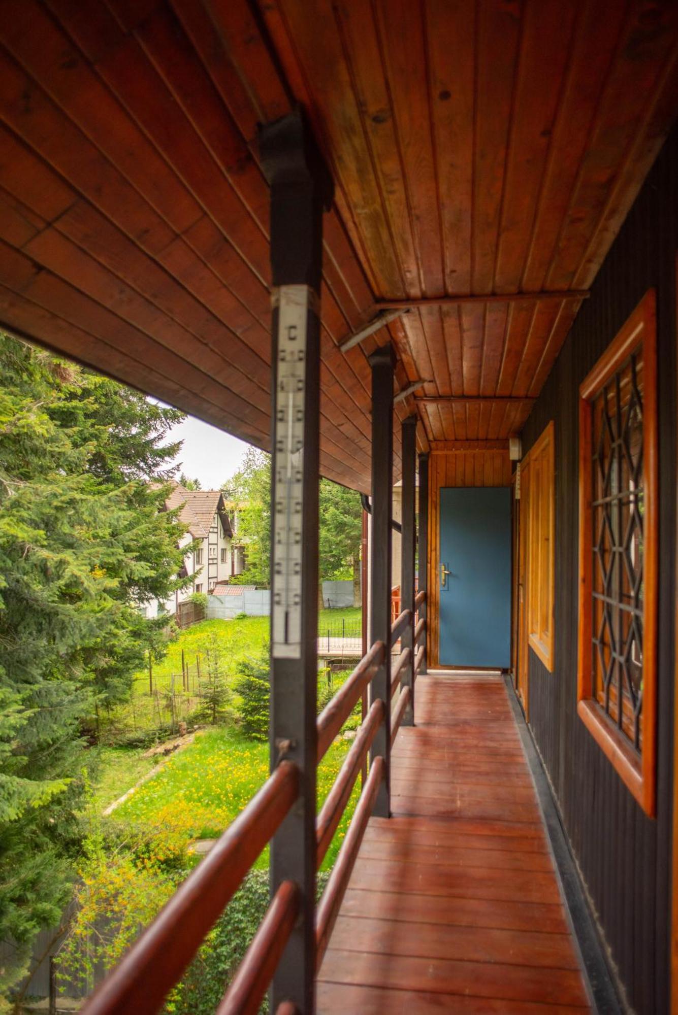 Villa Sara In Sinaia Near Peles & Gondola Exterior photo
